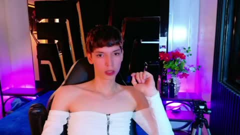 stefany piink online show from May 6, 1:17 pm