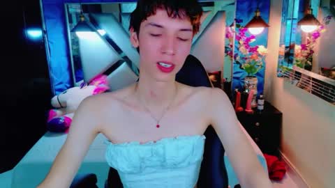 stefany piink online show from May 23, 1:18 pm