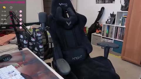 Snapshot of stella_and_carol chatting on October 30, 2:16 pm Diana online show from October 30, 2:16 pm