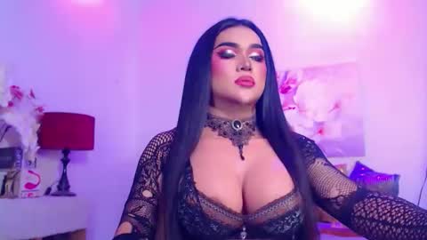 CALL ME STELLA online show from May 4, 6:51 am