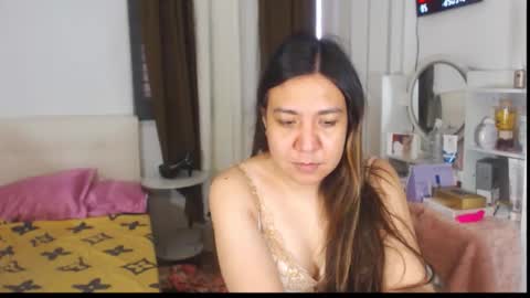Stella online show from May 24, 4:42 am