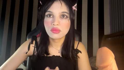 stellapapillon online show from March 15, 1:41 am