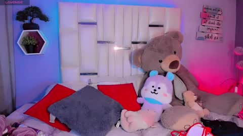 Steisee Reyes online show from November 14, 8:22 am