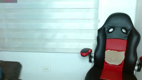 stormy_hot1 online show from May 22, 11:56 pm
