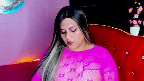 Snapshot of sussan__dirty chatting on October 11, 12:02 am Sussan online show from October 11, 12:02 am