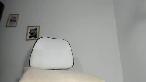 sweet_angelicaxxx online show from May 3, 7:13 am