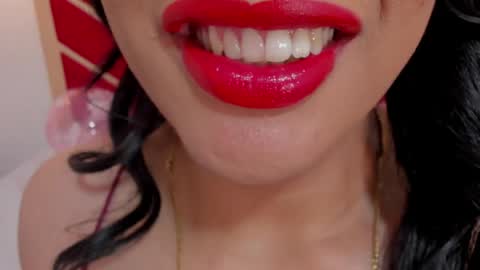 sweet_eliizabeth online show from May 29, 1:42 pm