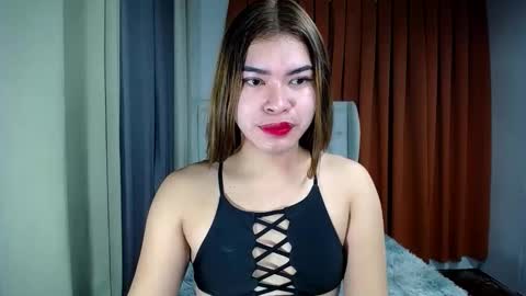 sweet_trexie online show from May 26, 3:03 am