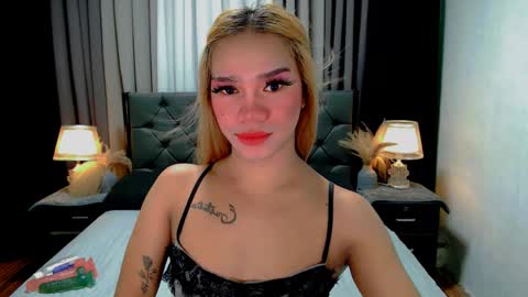 bea takashi  online show from May 17, 10:37 am