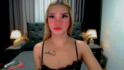 bea takashi  online show from May 20, 9:48 am