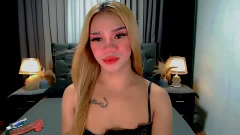 bea takashi  online show from May 21, 9:49 am