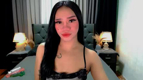bea takashi  online show from May 24, 11:18 am
