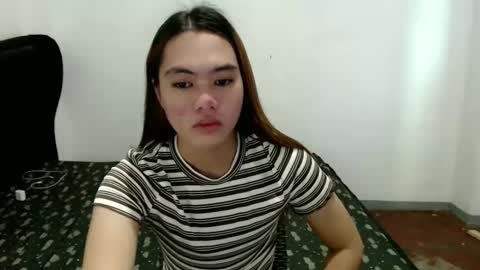 SWEET KEYA online show from May 18, 2:55 am