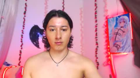 Taylorsweet1111 online show from May 29, 2:43 am