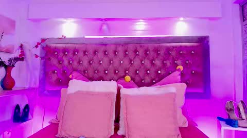 Sofia online show from November 20, 1:11 pm