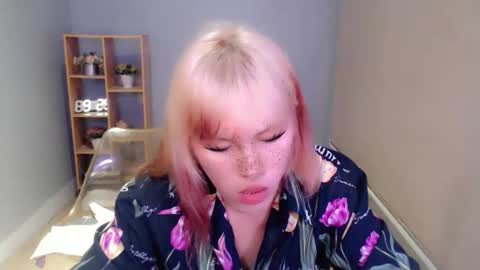 Dea online show from February 5, 11:12 am