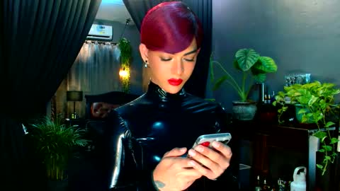 Thalia Saint online show from March 5, 5:46 am