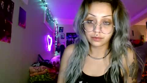 KIng Venus online show from November 13, 4:54 am