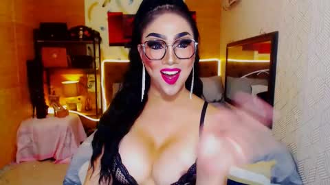 thelustqueen online show from March 1, 7:04 pm