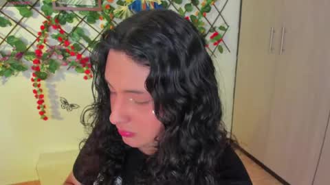 tich___ online show from May 31, 5:42 pm