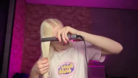 Amira online show from February 11, 12:46 pm