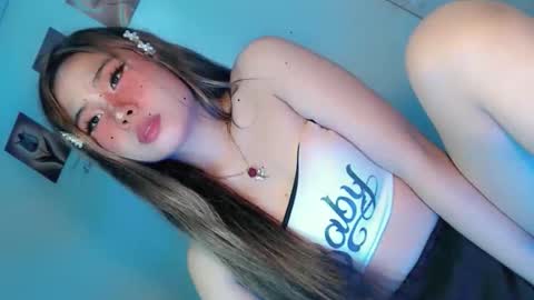 tight_elliana online show from May 3, 12:05 am