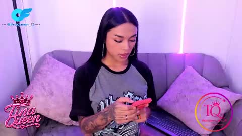tinaqueen_ online show from June 24, 1:53 pm