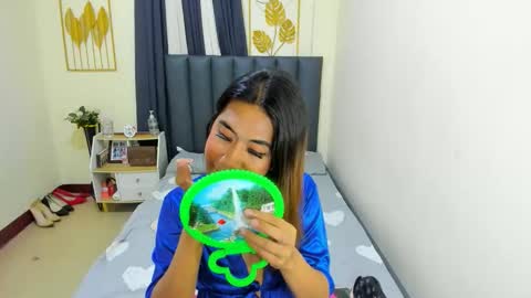 toptranshannah online show from February 9, 2:40 am