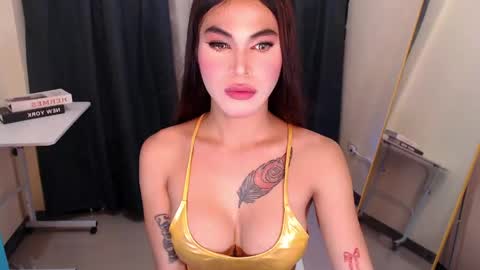 Selena the real cummer online show from May 3, 5:12 am