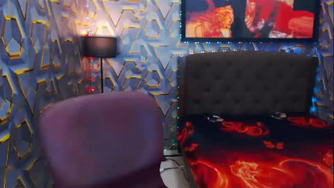 Snapshot of transplayfullolivia chatting on December 21, 11:34 pm KYLIE BELLA TS online show from December 21, 11:34 pm