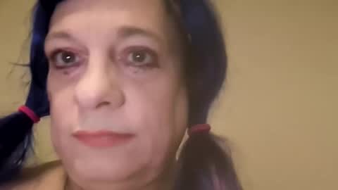 traphouseslutbunny4fun online show from February 23, 1:52 am