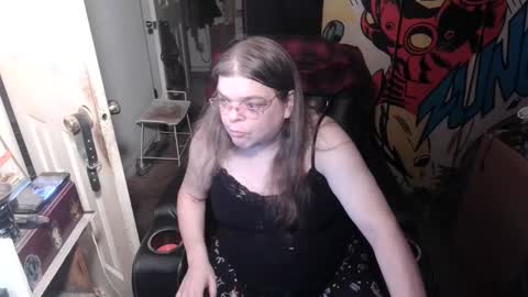 Anne online show from April 25, 1:41 pm