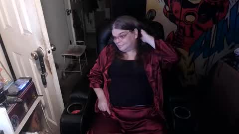 Anne online show from May 6, 10:10 am