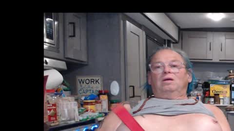 Evangeline online show from November 13, 8:34 am