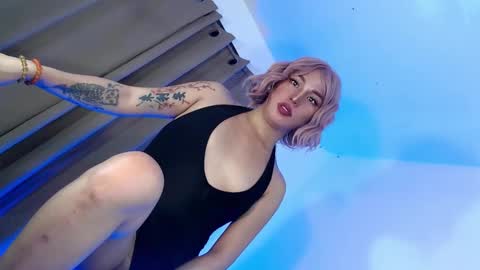 Julian online show from February 24, 6:47 pm