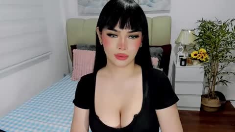 Graciella online show from February 2, 8:46 am