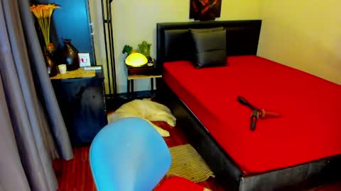 Kylee-  will make your  day  online show from May 10, 12:59 am