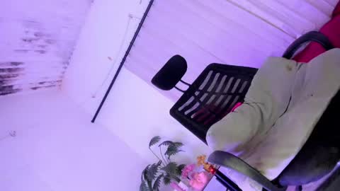 JOIN TO MY FANCLUB I WILL GIVE SOME VIDEOS AND PIC online show from April 25, 12:53 pm