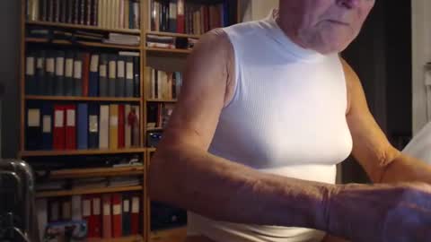 FINN but call me NANNA online show from December 27, 3:38 pm