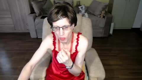 Clementine online show from May 16, 11:09 am