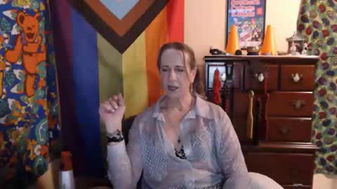 twocumkerry online show from April 30, 6:52 am