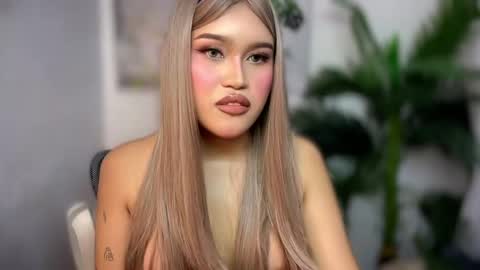 ur_bombshellpatty online show from April 29, 5:30 pm
