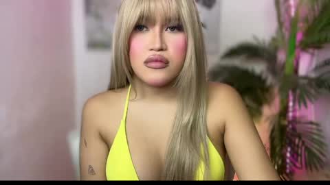 ur_bombshellpatty online show from May 1, 9:30 pm