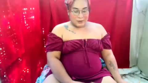 pretitit micole online show from November 4, 5:18 am