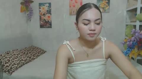 urasian_kat online show from May 18, 12:00 pm