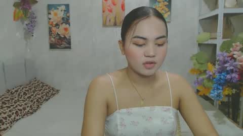 urasian_kat online show from May 21, 7:10 pm