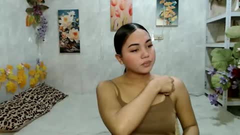 urasian_kat online show from May 24, 7:44 pm