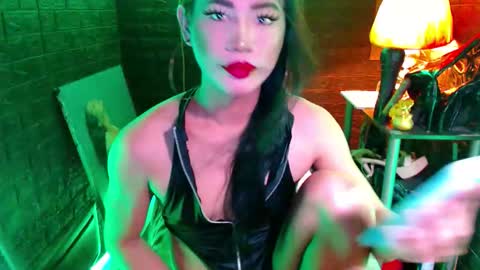 queen norelle online show from May 22, 7:43 pm