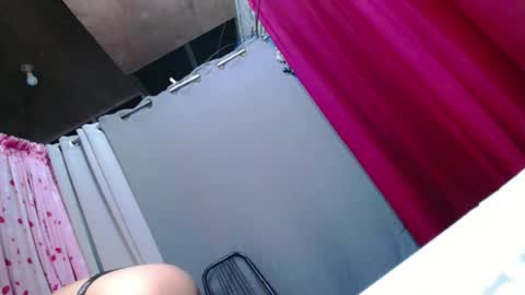 urloverjasmine_xx online show from July 16, 5:41 pm