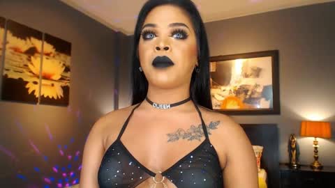 UrMajestyTyra online show from April 26, 12:52 am